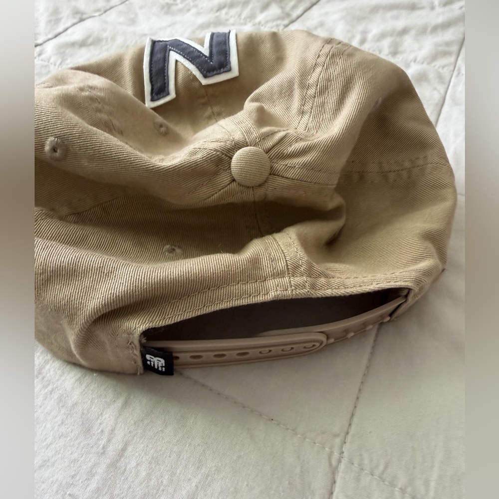 New Balance Block N Adjustable Cap - Picture 4 of 10